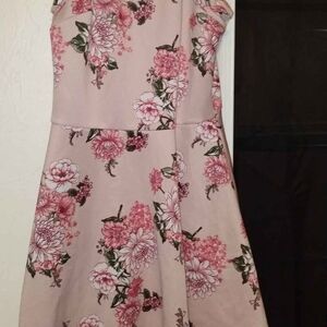 BRAND NEW Floral Women's Dress